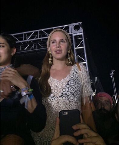 File:Coachella2016 Night1 03.jpg