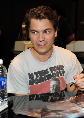 File:Emile Hirsch.jpg