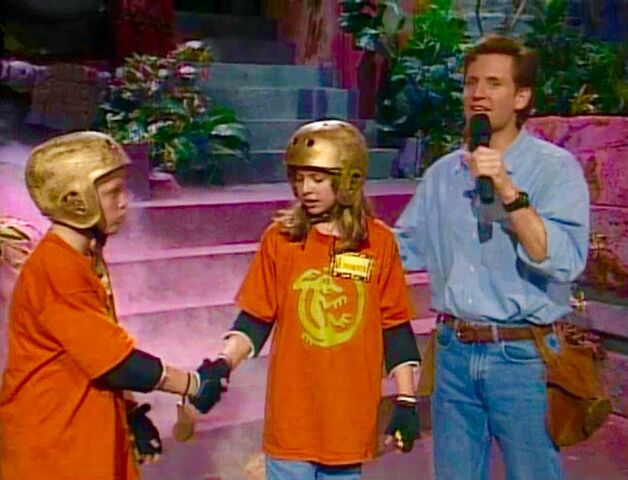 File:Thomas and Veronica Shake Hands.jpg