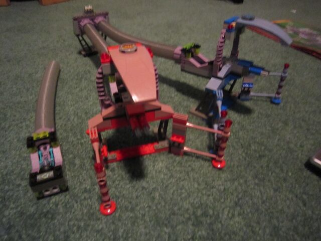 File:1000px-LEGO MM Review 003.jpg