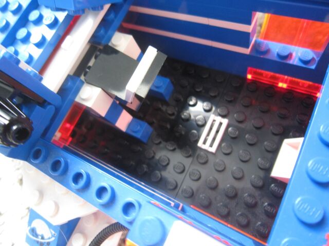 File:1000px-LEGO Today 109.jpg