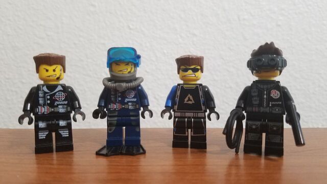 File:All Dash minifigures.jpg