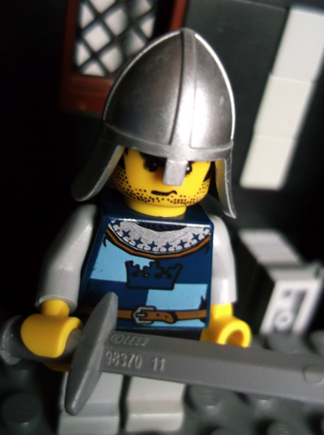 File:Crownswordmaster.png