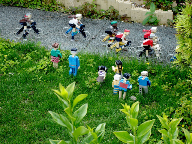 File:Lego Tour de France.jpg
