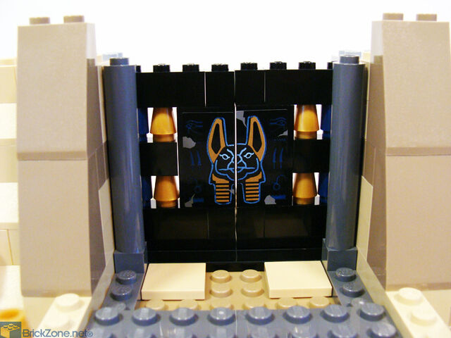 File:7327Gate.jpg