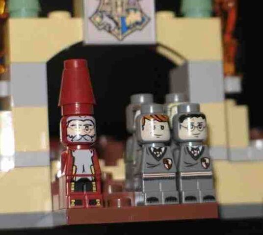 File:3862-ToyFairPreview-Figures.jpg