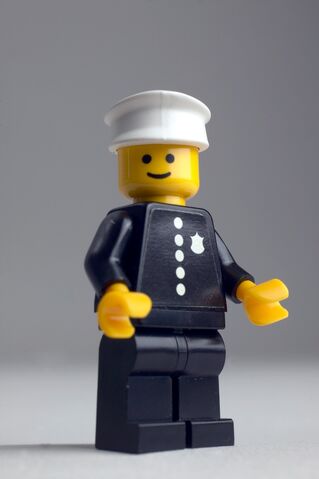 File:1978 police officer minifigure.jpg