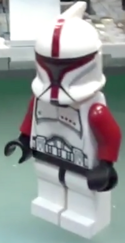 File:CloneTrooperOfficer.png