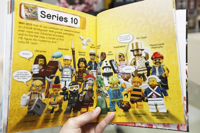 File:LEGOMinifiguresCharacterEncyclopedia2.jpg