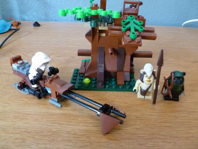 File:Ewok attack set.jpg