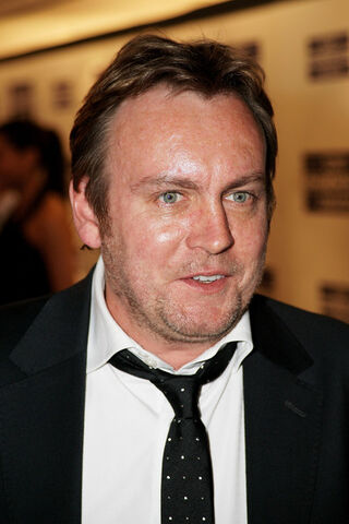 File:Sony+Radio+Academy+Awards+Arrivals+KUOUC9xdGmPl.jpg