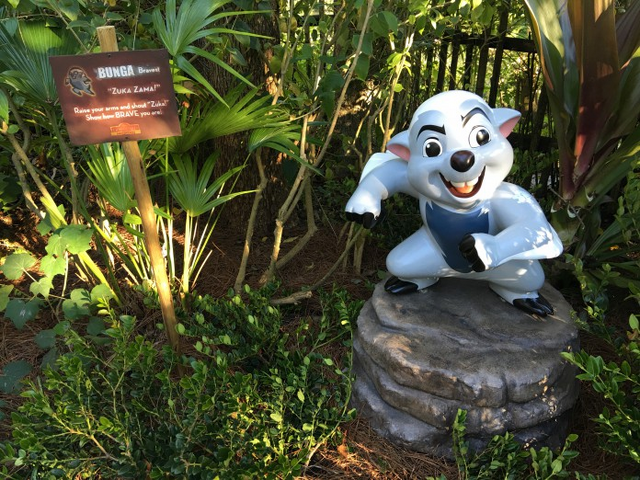 File:Bunga-statue.png