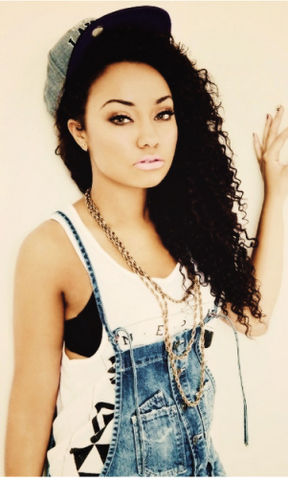 File:Leigh-annepinnock.png