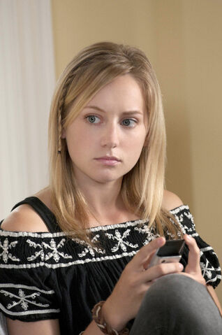File:Carleighbeverly 1288199614.jpg