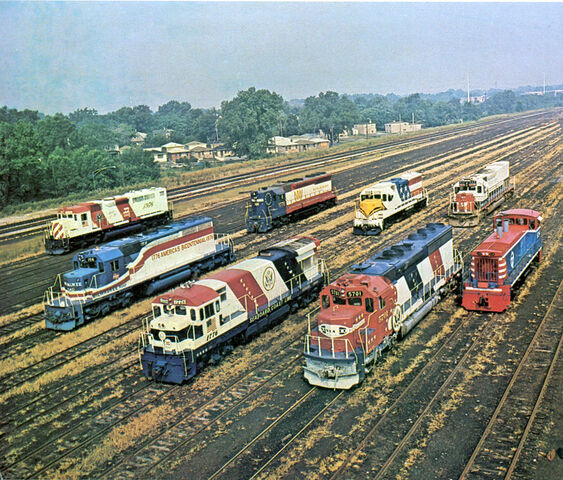 File:Bicentennial USA diesel locomotives.jpg