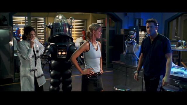File:Looney-Tunes-Back-In-Action-brendan-fraser-14814062-853-480.jpg