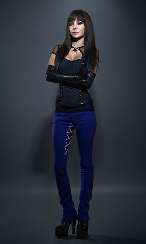 File:Kenzi S4 (1).jpg