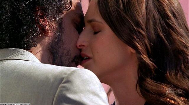Archivo:4x13-sayidandnadia.jpg