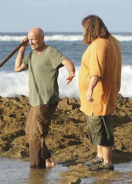Hurley Locke 3x08.jpg