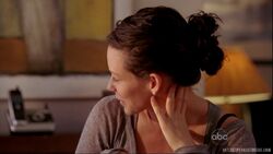 5x06-Kate-Frühstück2.jpg