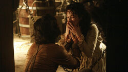 6x09-Isabella-BlackRock.jpg