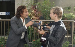 3X08 CharlIEDesmondStreet.jpg