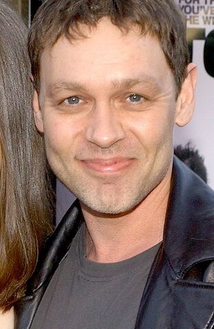 File:Doug Hutchison.jpg