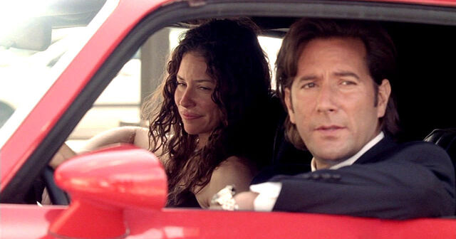 File:6x17 WaitingInTheCar.jpg
