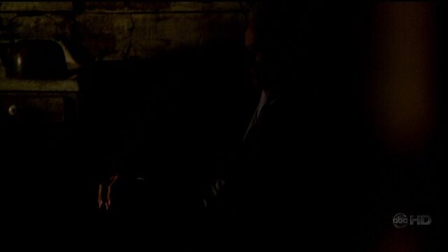 File:4x01 TBOTE CabinCS.jpg