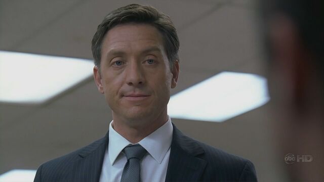 File:4x04 Kates lawyer.jpg