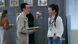 5x09-kate-questioned-phil.jpg