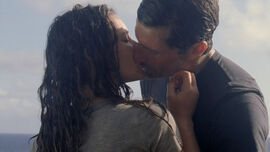 JackKateFinalKiss 6x17.jpg