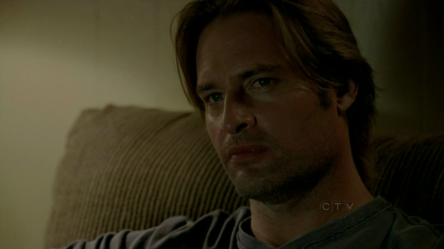 File:Sawyerwatchingtv.png