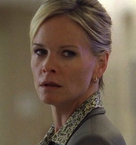 Ficheiro:Sabrina carlyle.jpg