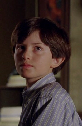Archivo:5x14SpcerAllynPiano.png
