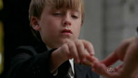 S5-finale-Jacob-touches-Sawyer.jpg