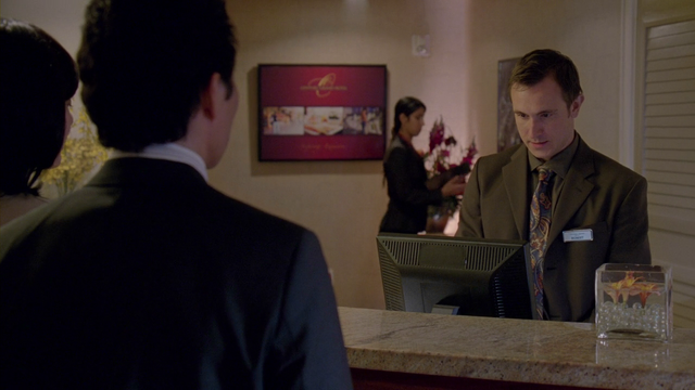 File:6x10 The Package.mkv 000225350.png