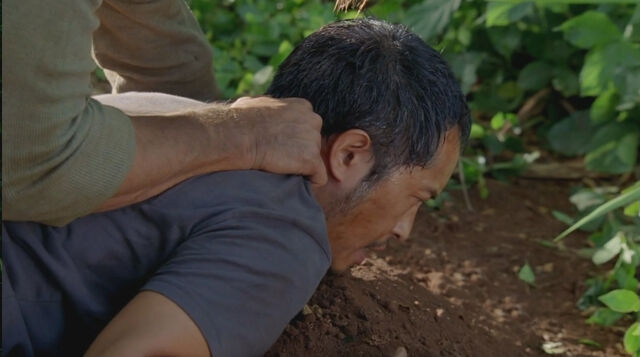File:6x02-Lie Thou There.jpg