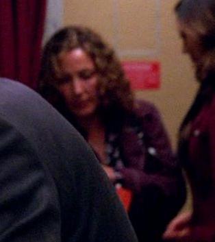 File:Femalextra-5x07.jpg