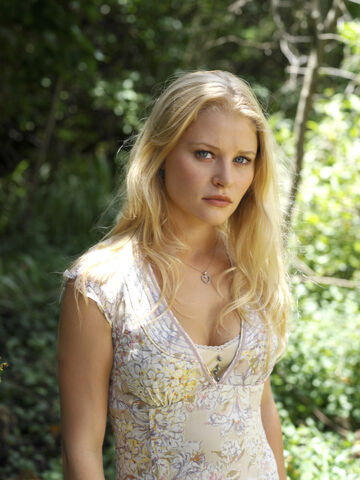 File:Claireseason3.jpg