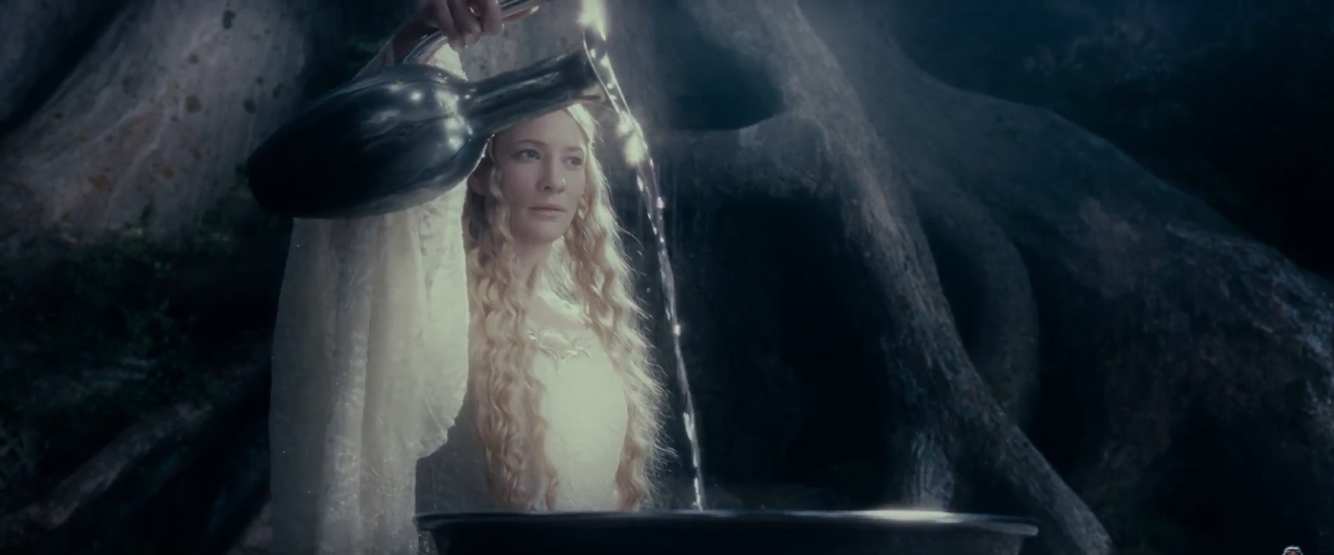 Fellowship Of The Ring Mirror Of Galadriel Fellowship Of The Ring Mirror Of Galadriel