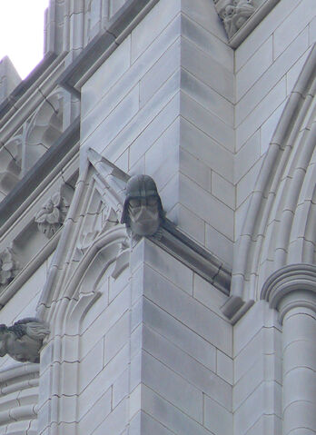 File:Darth vader grotesque.jpg