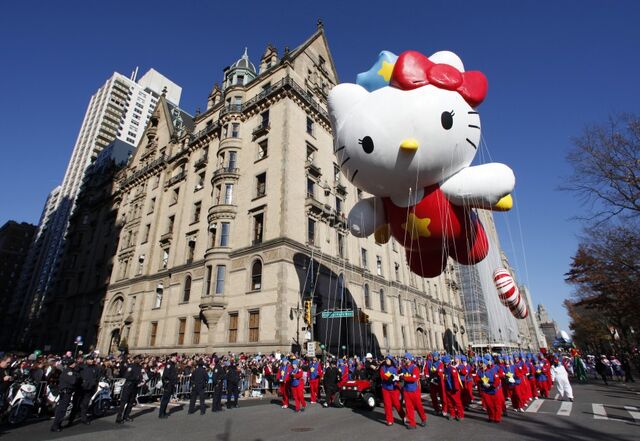 File:195427-thanksgiving-day-parade-2011.jpg