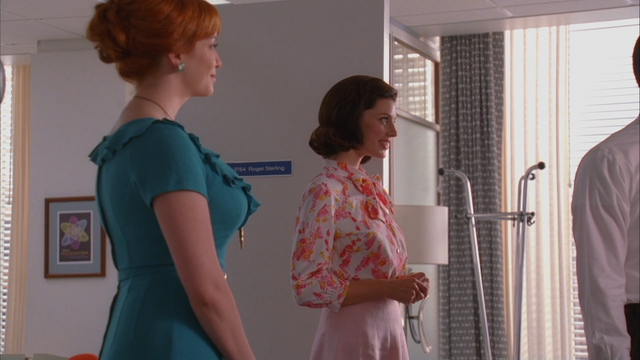 File:Megan 411 Outfit 2.png