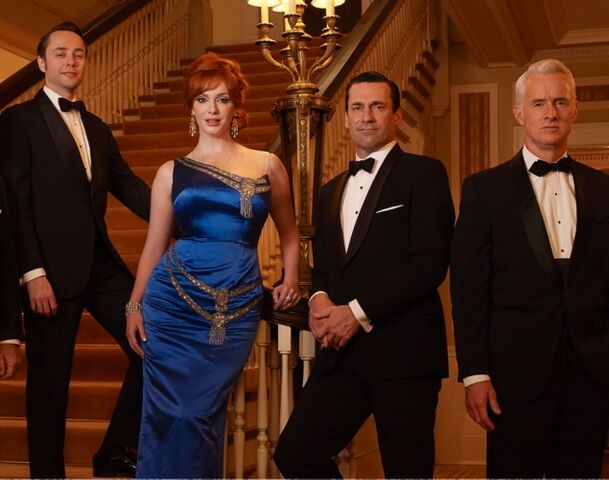 Archivo:Cast-mad-men-season-6.jpg