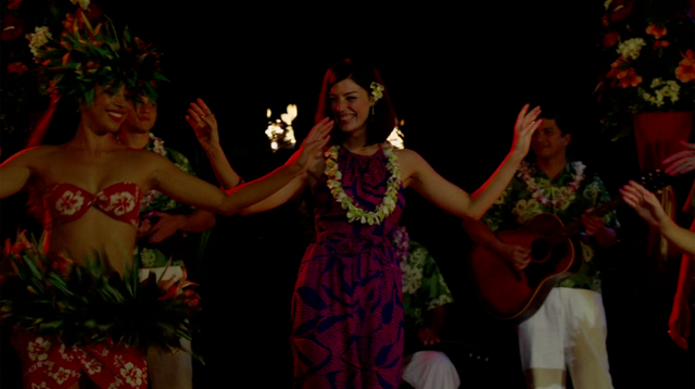 File:6x01 Megans outfits (02).png