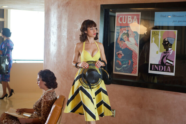 File:Vera+Evans+(Olga+Kurylenko)3.jpg