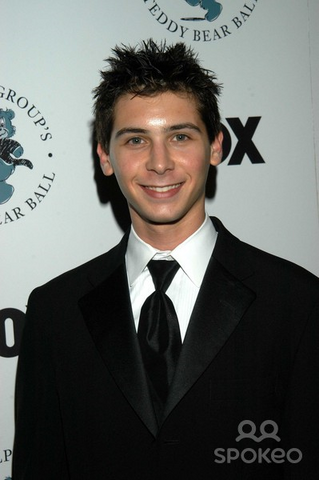 Archivo:Justin.png