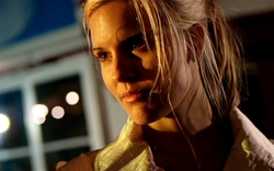 Alice looks at whitey