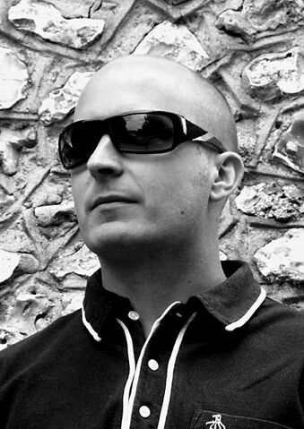 File:Ash Howes.jpg